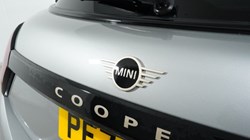 2024 (74) MINI COOPER 1.5 C Classic 5dr Auto 5002377