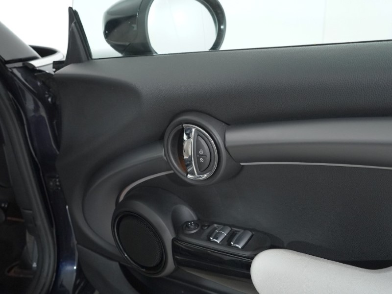 2022 (72) MINI CONVERTIBLE 2.0 Cooper S Exclusive 2dr Auto 5000976