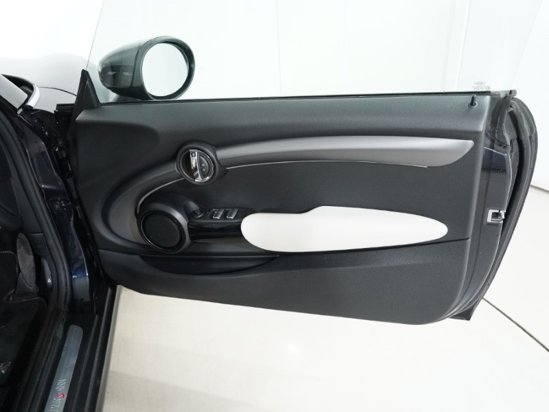 2022 (72) MINI CONVERTIBLE 2.0 Cooper S Exclusive 2dr Auto 5000974