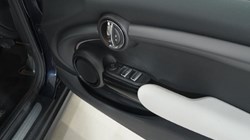 2022 (72) MINI CONVERTIBLE 2.0 Cooper S Exclusive 2dr Auto 5000975