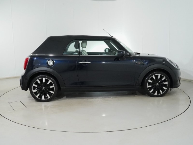 2022 (72) MINI CONVERTIBLE 2.0 Cooper S Exclusive 2dr Auto 5000966