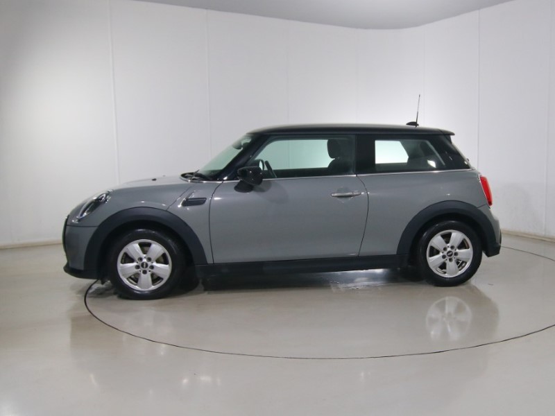 2022 (72) MINI HATCHBACK 1.5 Cooper Classic 3dr Auto 5009928