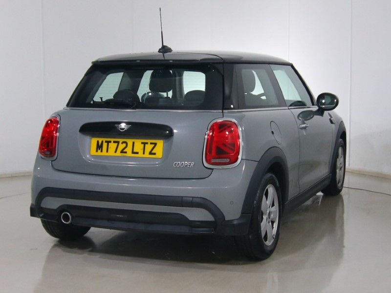 2022 (72) MINI HATCHBACK 1.5 Cooper Classic 3dr Auto 5009931