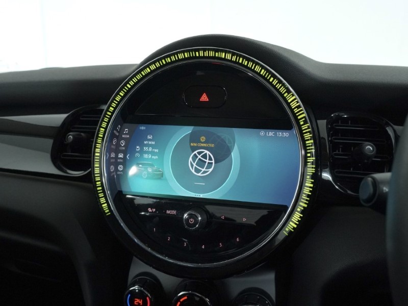 2022 (72) MINI HATCHBACK 1.5 Cooper Classic 3dr Auto 5009922