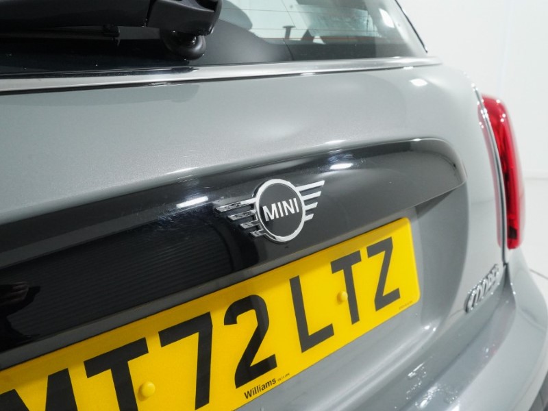 2022 (72) MINI HATCHBACK 1.5 Cooper Classic 3dr Auto 5009887