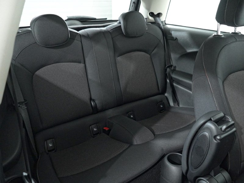 2022 (72) MINI HATCHBACK 1.5 Cooper Classic 3dr Auto 5009904