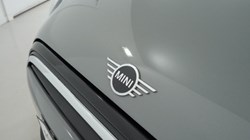 2022 (72) MINI HATCHBACK 1.5 Cooper Classic 3dr Auto 5009895