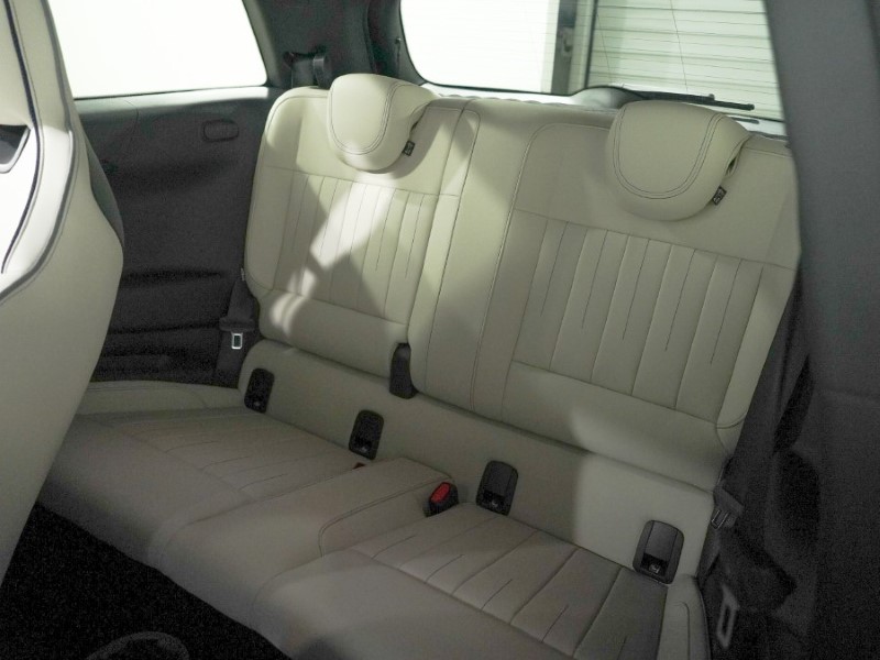 2026 (75) MINI COOPER 135kW E Exclusive 41kWh 3dr Auto 5630977
