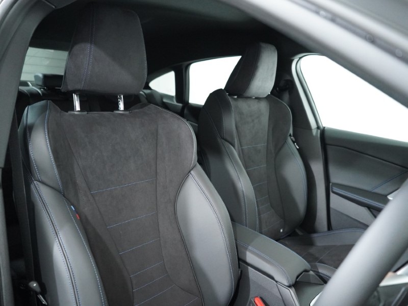 2025 (25) BMW 2 SERIES 220 M Sport 4dr Step Auto 5001022