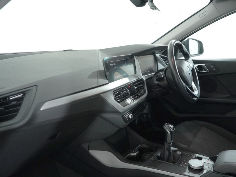 2022 (72) BMW 1 SERIES 118i [136] SE 5dr [Live Cockpit Professional] 5015280