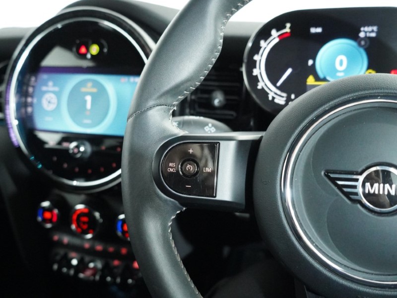 2023 (23) MINI HATCHBACK 1.5 Cooper Sport 3dr Auto 5056084