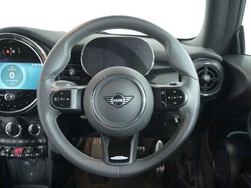 2023 (23) MINI HATCHBACK 1.5 Cooper Sport 3dr Auto 5056071