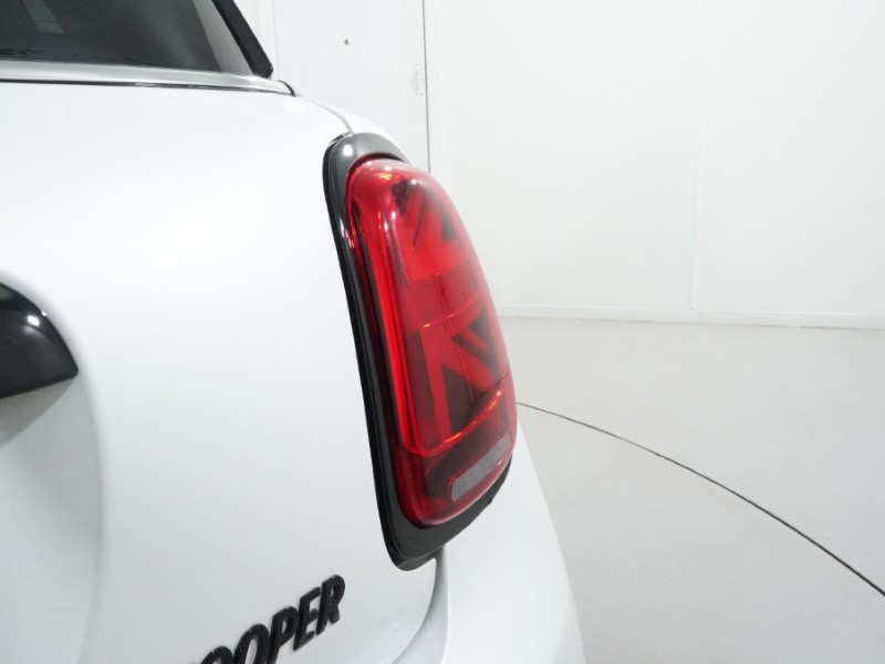 2023 (23) MINI HATCHBACK 1.5 Cooper Sport 3dr Auto 5056062