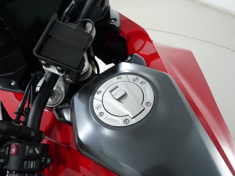 2025 (25) BMW Motorrad F900 XR (25MY) 5053319