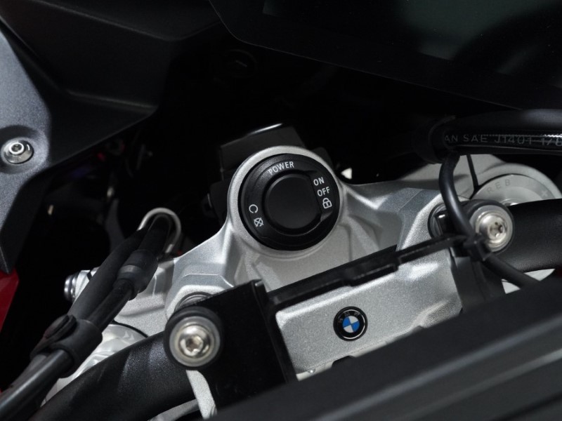 2025 (25) BMW Motorrad F900 XR (25MY) 5053331