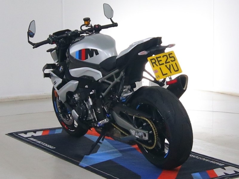 2025 (25) BMW Motorrad M 1000 R (25Y) 5024073