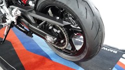 2025 (74) BMW Motorrad F900 R (25MY) 5053250