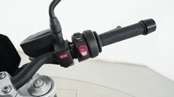 2025 (74) BMW Motorrad F900 R (25MY) 5053258