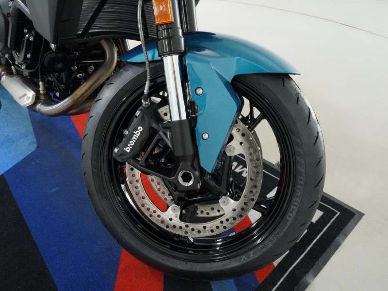 2025 (74) BMW Motorrad F900 R (25MY) 5053263