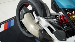 2025 (74) BMW Motorrad F900 R (25MY) 5053268