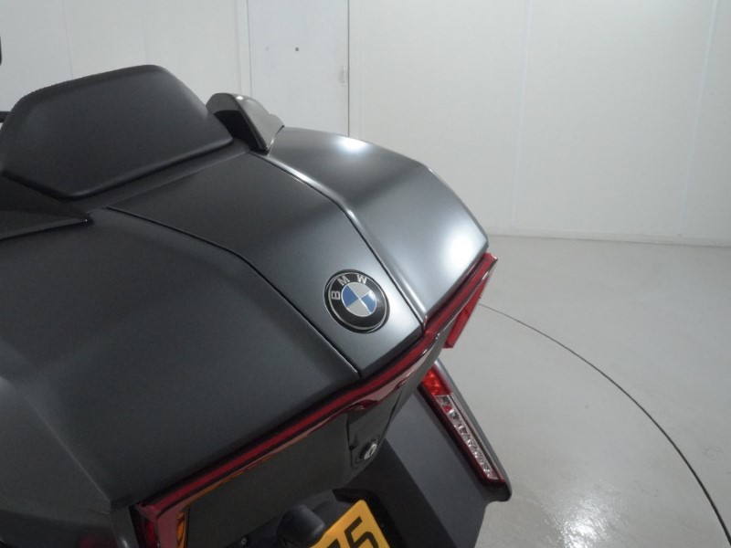 2025 (75) BMW Motorrad K1600 Grand America (22MY) 5054865