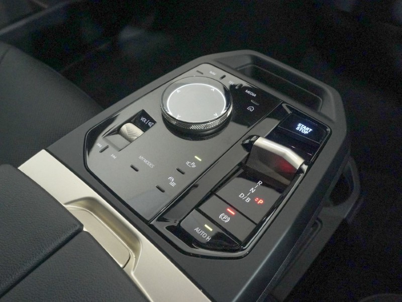 2022 (72) BMW iX 240kW xDrive40 M Sport Edition 76.6kWh 5dr Auto 5049310