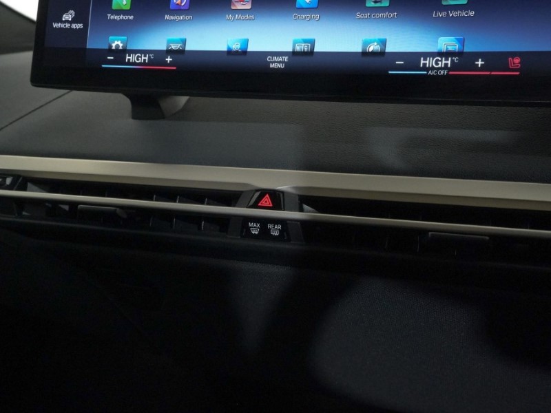 2022 (72) BMW iX 240kW xDrive40 M Sport Edition 76.6kWh 5dr Auto 5049315