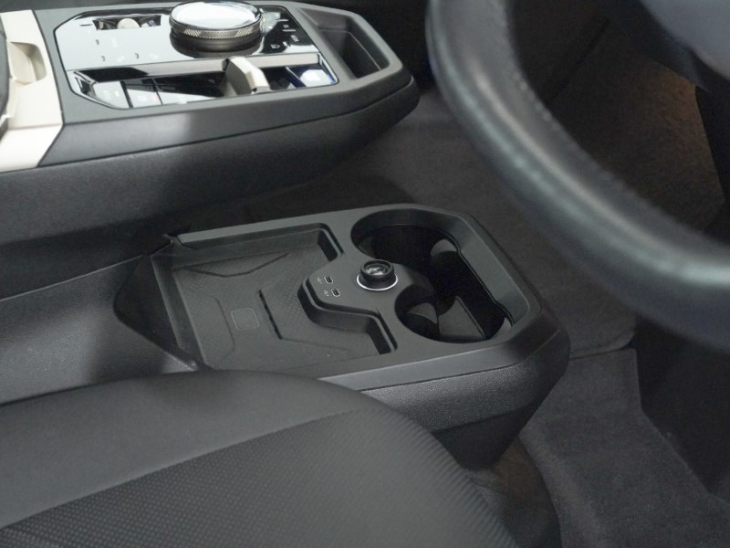 2022 (72) BMW iX 240kW xDrive40 M Sport Edition 76.6kWh 5dr Auto 5049278