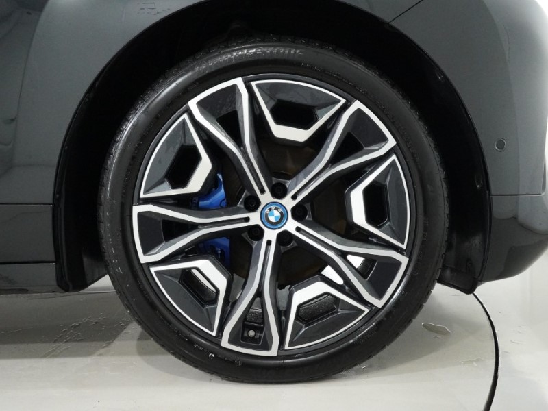 2022 (72) BMW iX 240kW xDrive40 M Sport Edition 76.6kWh 5dr Auto 5049269