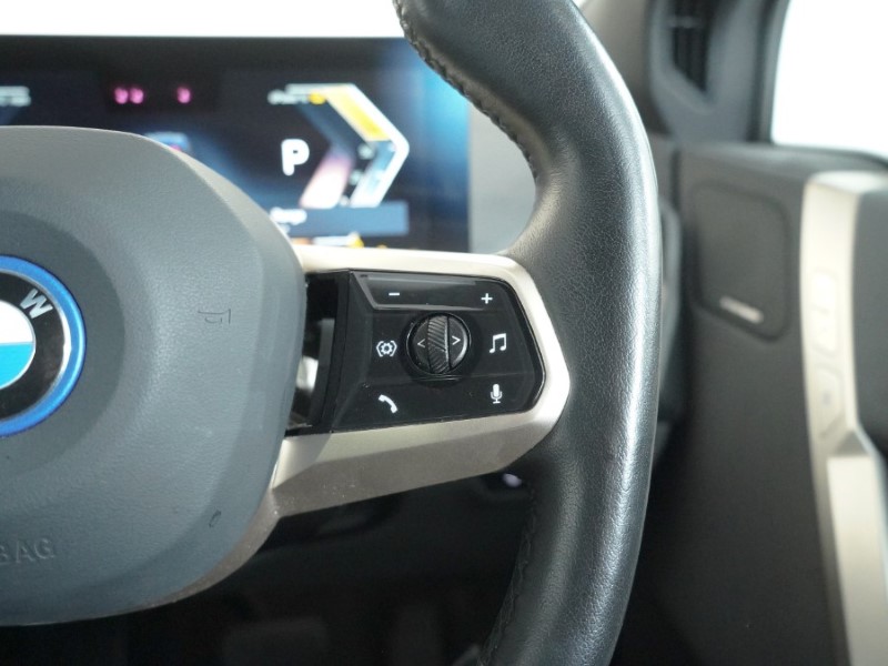 2022 (72) BMW iX 240kW xDrive40 M Sport Edition 76.6kWh 5dr Auto 5049298