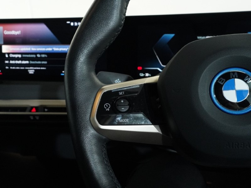 2022 (72) BMW iX 240kW xDrive40 M Sport Edition 76.6kWh 5dr Auto 5047913