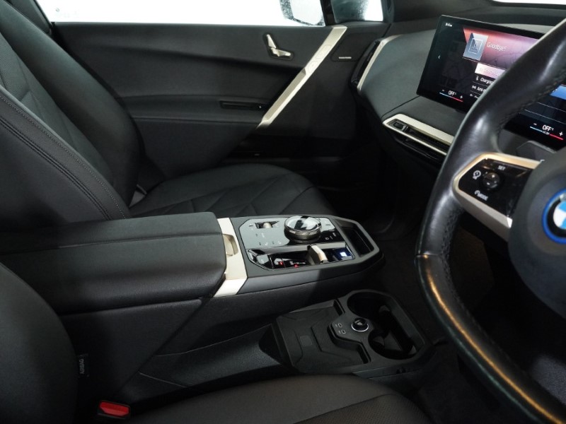 2022 (72) BMW iX 240kW xDrive40 M Sport Edition 76.6kWh 5dr Auto 5048015