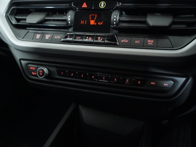 2022 (72) BMW 1 SERIES 118i [136] SE 5dr [Live Cockpit Professional] 5044109