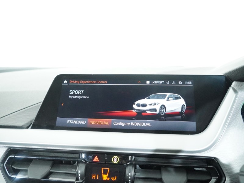 2022 (72) BMW 1 SERIES 118i [136] SE 5dr [Live Cockpit Professional] 5044113
