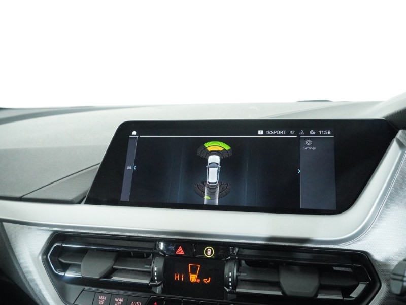 2022 (72) BMW 1 SERIES 118i [136] SE 5dr [Live Cockpit Professional] 5044117