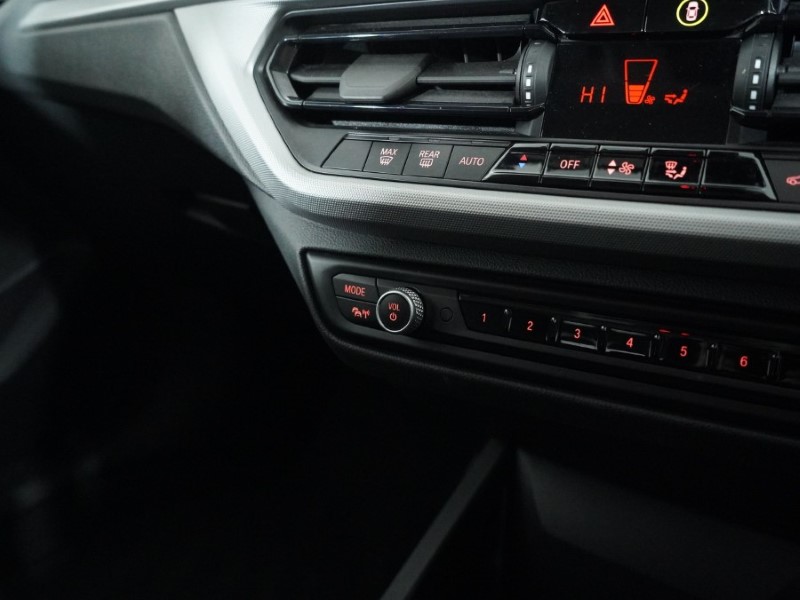 2022 (72) BMW 1 SERIES 118i [136] SE 5dr [Live Cockpit Professional] 5044108
