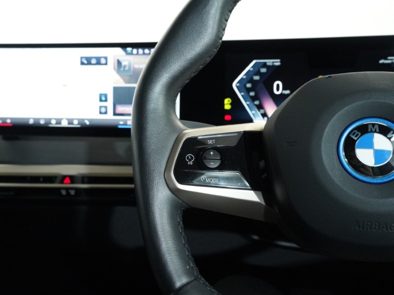 2023 (73) BMW iX 240kW xDrive40 M Sport 76.6kWh 5dr Auto 5047628