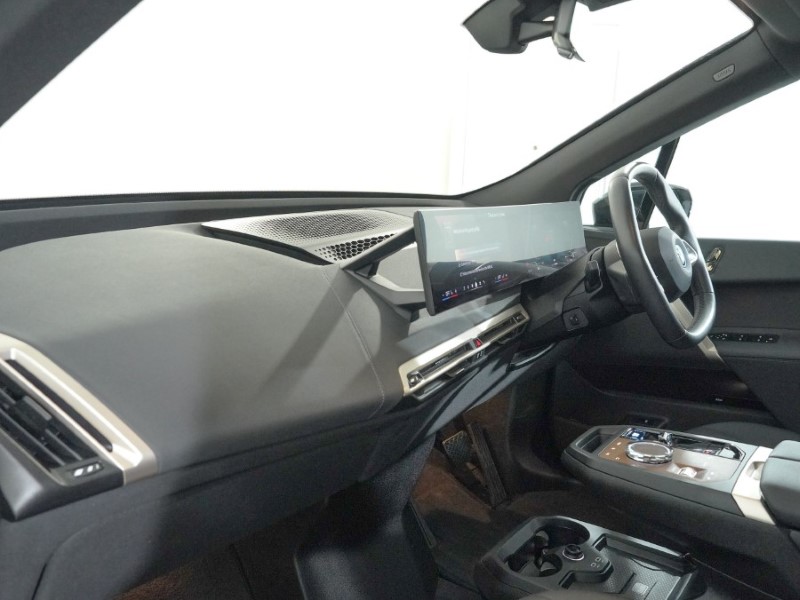 2023 (73) BMW iX 240kW xDrive40 M Sport 76.6kWh 5dr Auto 5047617