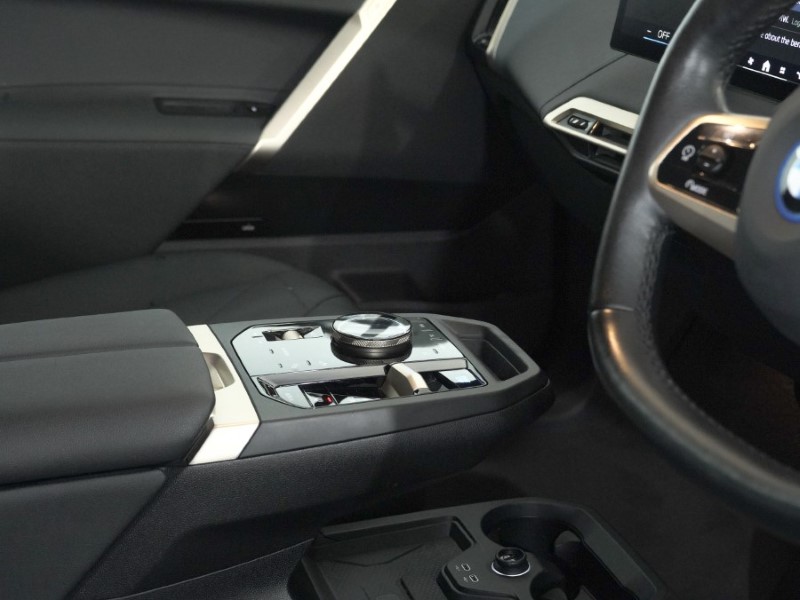 2023 (73) BMW iX 240kW xDrive40 M Sport 76.6kWh 5dr Auto 5093358