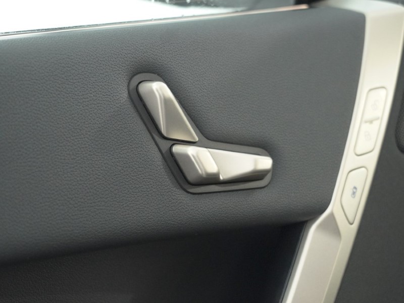 2023 (73) BMW iX 240kW xDrive40 M Sport 76.6kWh 5dr Auto 5093341