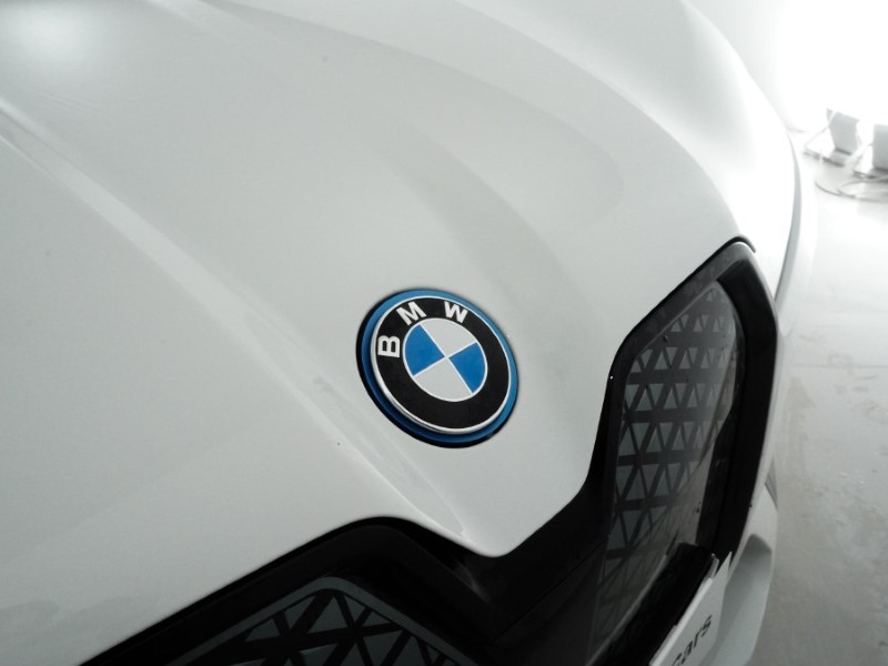 2023 (73) BMW iX 240kW xDrive40 M Sport 76.6kWh 5dr Auto 5093352