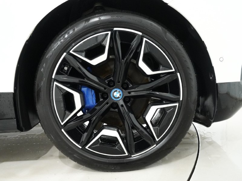2023 (73) BMW iX 240kW xDrive40 M Sport 76.6kWh 5dr Auto 5093351