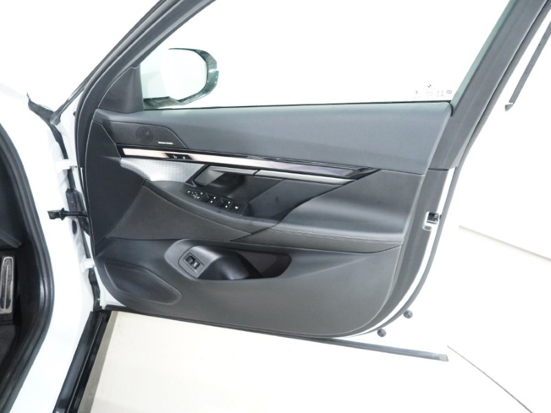 2024 (24) BMW I5 250kW eDrive40 M Sport Pro 84kWh 4dr Auto 5050301