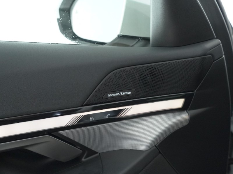 2024 (24) BMW I5 250kW eDrive40 M Sport Pro 84kWh 4dr Auto 5050287