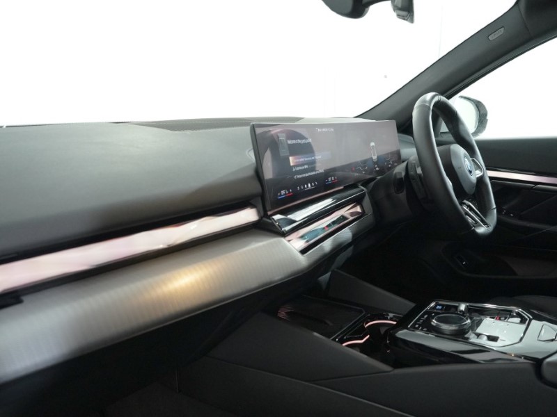 2024 (24) BMW I5 250kW eDrive40 M Sport Pro 84kWh 4dr Auto 5050286