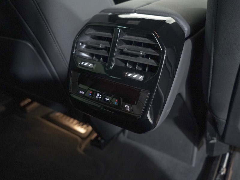 2022 (72) BMW iX 240kW xDrive40 M Sport 76.6kWh 5dr Auto 5066589