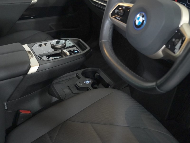 2022 (72) BMW iX 240kW xDrive40 M Sport 76.6kWh 5dr Auto 5066595