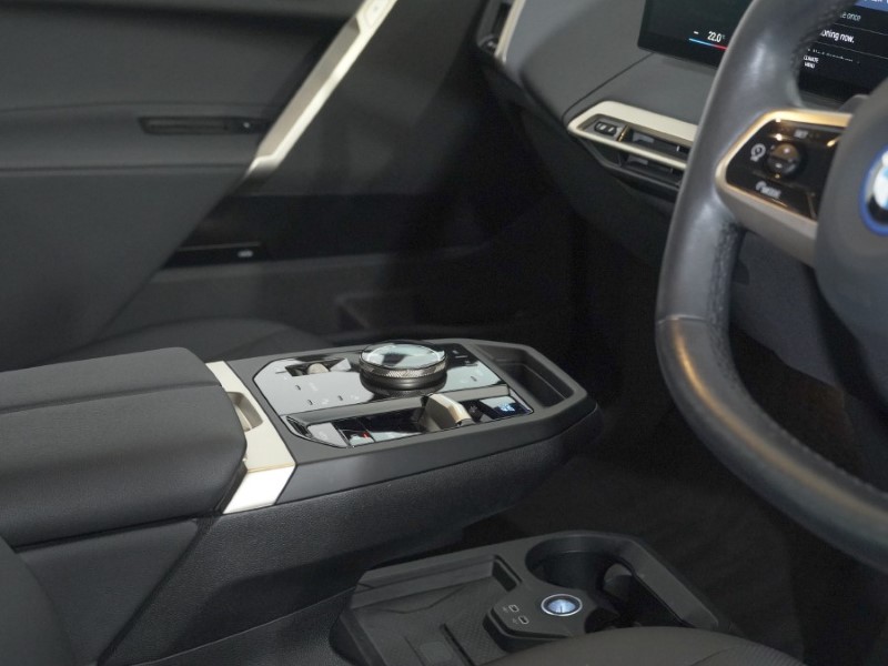 2022 (72) BMW iX 240kW xDrive40 M Sport 76.6kWh 5dr Auto 5066594