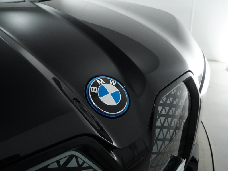 2022 (72) BMW iX 240kW xDrive40 M Sport 76.6kWh 5dr Auto 5066601