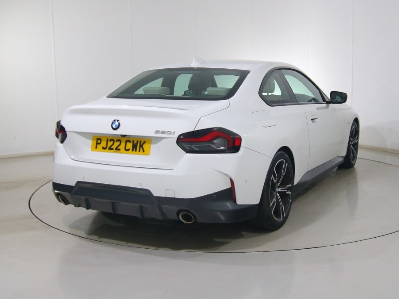 2022 (22) BMW 2 SERIES 220i M Sport 2dr Step Auto 5041517